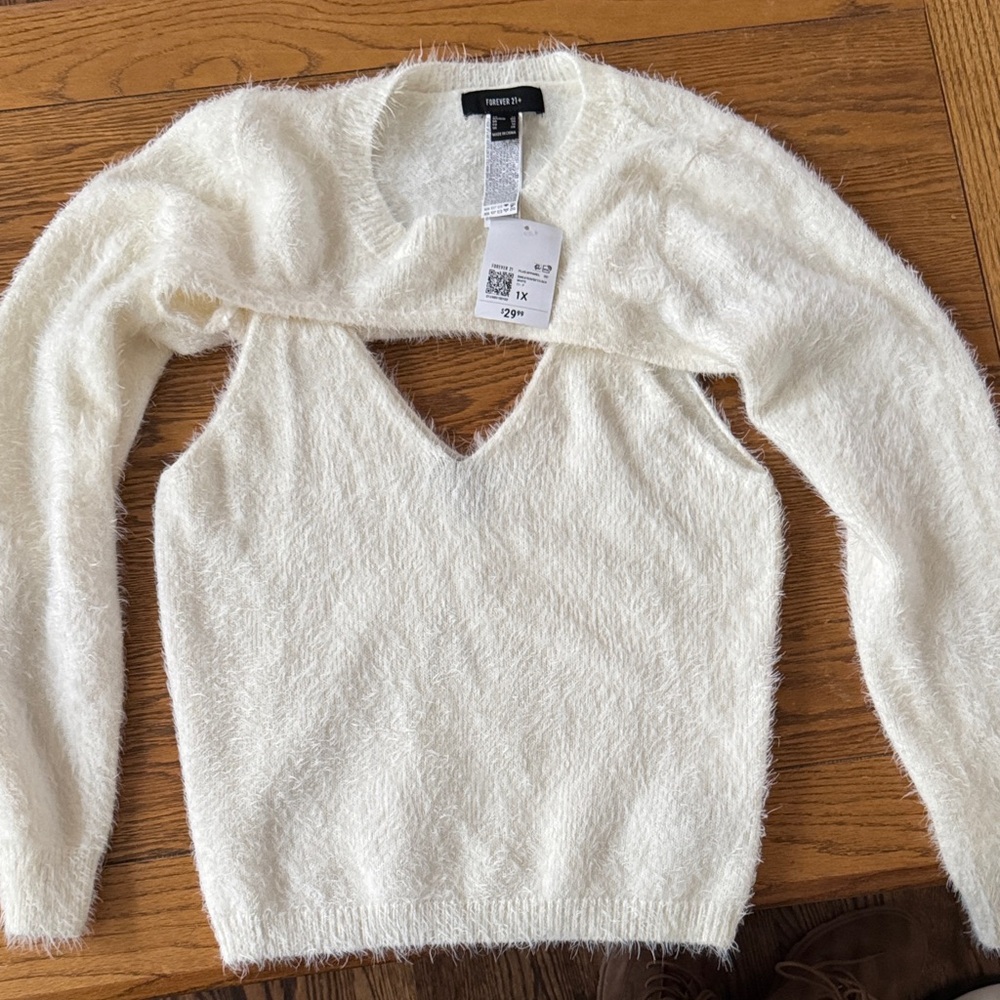 Forever 21 White Fuzzy V-Neck Sweater tank and long sleeve shrug set